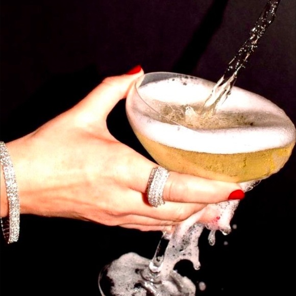 LIKE TO BE NOTIFIED WHEN I GO LIVE ! - Picture 4 of 16